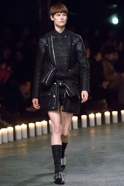 Look 20